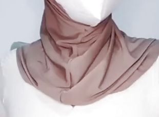 Fucking Horny Hijab Chick