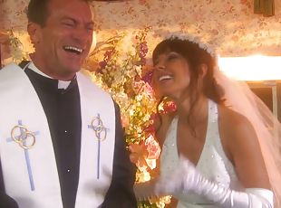 Hot Wedding Night for Kirsten Price! She Blows her Hubby and Squeez...