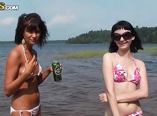 Hot Babes In Bikini Have A Great Time With Their Lovers In A Campin...