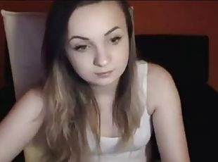 18yo teen reaches intense orgasm on cam