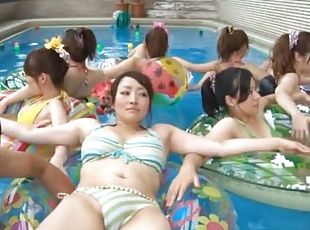 asiatic, bunaciuni, japoneza, sex-in-grup, cu-degetelul, bikini