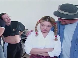 Kiki Daire craves to feel a big dick up her nice anal hole