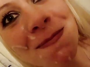 amatør, babes, cumshot, hjemmelaget, handjob, par, pov, facial, blond, toalett