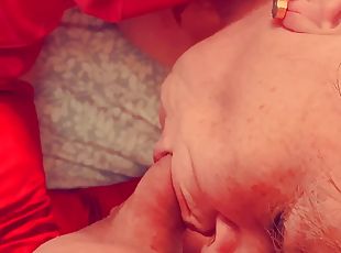 amatoriali, maturi, pompini, nonnine, mammine-mature, hardcore, video-casalinghi, donne-grasse-e-belle, pov, baci