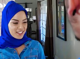 sayang, blowjob-seks-dengan-mengisap-penis, remaja, arab, handjob-seks-dengan-tangan-wanita-pada-penis-laki-laki, bertiga, dicukur