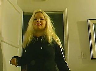 Incredible Blonde Gives A Tasty Blowjob In An Amateur POV Video