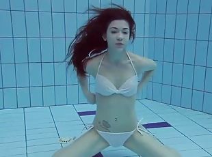 Roxalana cheh sexy redhead underwater