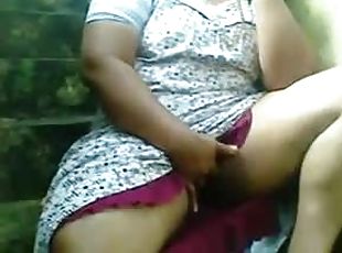 Sexy Indian Kerala shows her tits and a wet snatch