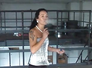 fumer, boules, femme-dominatrice