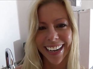 Alexis Fawx hot stepmommy porn video