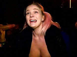 gros-nichons, chatte-pussy, babes, fellation, ejaculation-sur-le-corps, hardcore, pornstar, sexe-de-groupe, blonde, putain