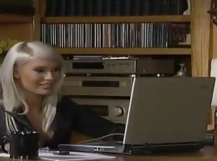 Blonde tight anal blasted hardcore roughly while yelling