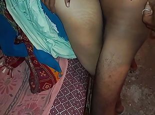 Badi Gand Wali Hot Aunty Ne Mujhe Ghar Bulakar Apni Chudai Karwai Hot Dress Me