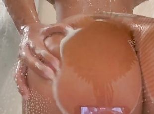 SHOWER & BOOTYCLAP (VIDEO PREVIEW) only