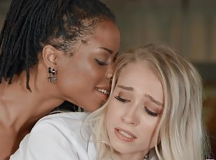Ebony lesbian wanna fuck teen girl