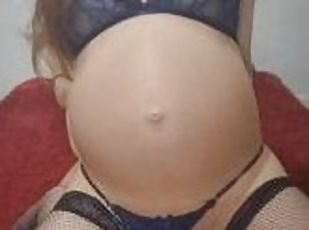 Horny pregnant gets multiple orgasms with a hard facesitting to her...