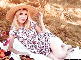 Amazing petite blonde teen Angel Sway enjoyed a picnic and posing o...