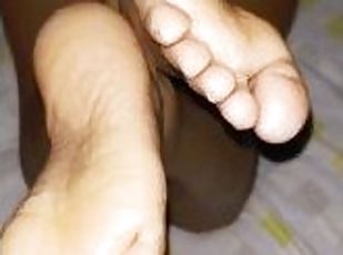 Fuck that feet, cumming on my wifes feet, some playtime with magnif...