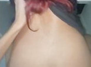 Fui ensinar minha meia irm ruiva a jogar e acabei comendo ela gostoso