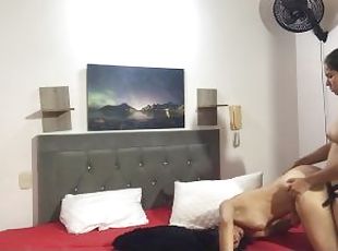 levrette, masturbation, orgasme, chatte-pussy, gode-ceinture, amateur, ébène, lesbienne, ados, maison