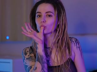 Babe With Dreadlocks And Tattoos Plays With Pussy While Is Home