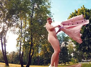 Jeny Smith fully naked in a park got caught