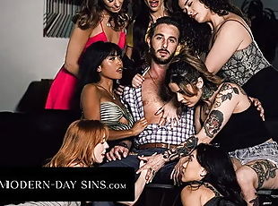 Sex Addicts Ember Snow & Madi Collins Reverse Gangbang Their Suppor...