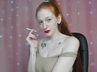 amatør, rødhåret, fetisj, alene, røyking, tattoo