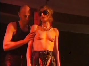 bunaciuni, bdsm, legatura, bondage, club, piele