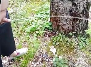 Pissing while hiking