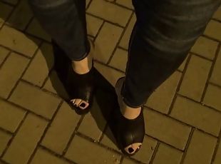 en-plein-air, public, transsexuelle, maigre, amateur, pieds, point-de-vue, jeune-18, européenne, euro