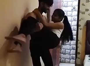 Watch till the end Boyfriend girlfriend sex in Oyo room girlfriend ...