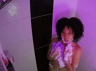 Lizz Lilith soapy shower