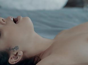 chatte-pussy, fellation, ejaculation-sur-le-corps, ados, jouet, latina, baby-sitter, horny, tatouage, dure