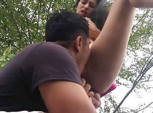 I SUCK THE TITS OF A STRANGE LATINA I MEET ON THE STREET