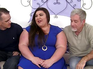 BBW Bella Bendz moans during rough MMF threesome on the sofa