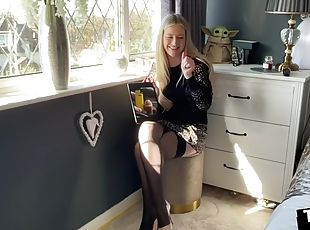 SPH solo domina disgusted by small cock photos from tablet