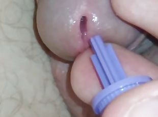 Insertion of the pointed reamer into the dick channel