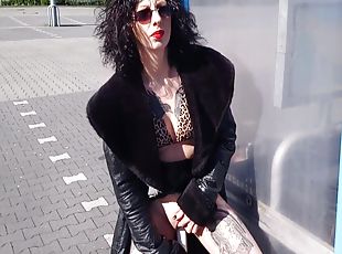 Dildoing In Public 5 Min - Lucy Ravenblood