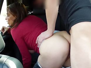 Amateur brunette gets an intense pussy pounding from horny taxi driver
