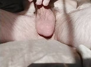 masturbare-masturbation, batran, orgasm, slabanoaga, amatori, jet-de-sperma, pula-imensa, tanar18, mai-batran, solo