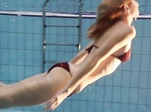 public, chatte-pussy, russe, babes, ados, pornstar, blonde, piscine, serrée, belle