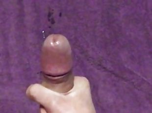 Guy WANKS for a BIG and FAST CUMSHOT (My biggest load on camera so far)