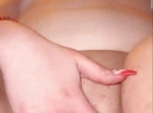 zadok, klitoris, masturbácia, orgazmus, pička, amatérske, milfka, bbw, prstovanie, červenovláska