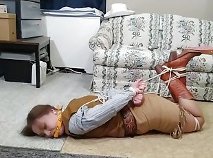 vieux, amateur, bdsm, ligotée, jeune-18, plus-agée, bâillonnement, bondage, cow-girl, vieux-jeune