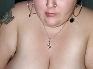 gros-nichons, amateur, milf, belle-femme-ronde, point-de-vue, chevauchement, tatouage