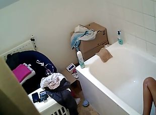 baignade, gros-nichons, poilue, masturbation, ados, cam, voyeur, douche, brunette, caché