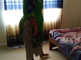 Paki Hot MILF comes to stepson's Room in absence of father & play w...