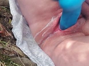 poilue, masturbation, public, chatte-pussy, giclée, amateur, milf, belle-femme-ronde, joufflue, serrée