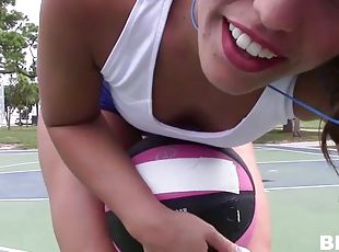 Basketball chicks have a lesbian orgy after a workout